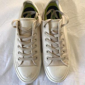 Converse Chuck II Low Top Unisex Shoe